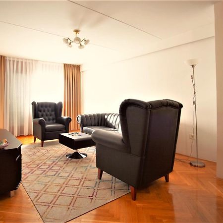 The Parrots Nest Apartment Sarajevo Exterior photo