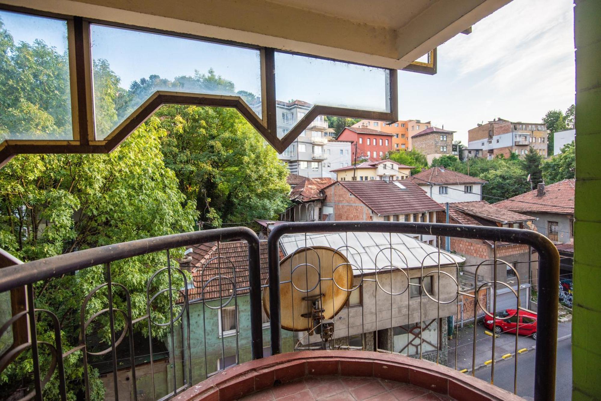 The Parrots Nest Apartment Sarajevo Exterior photo